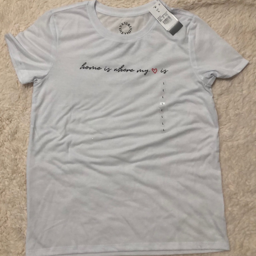 White tee